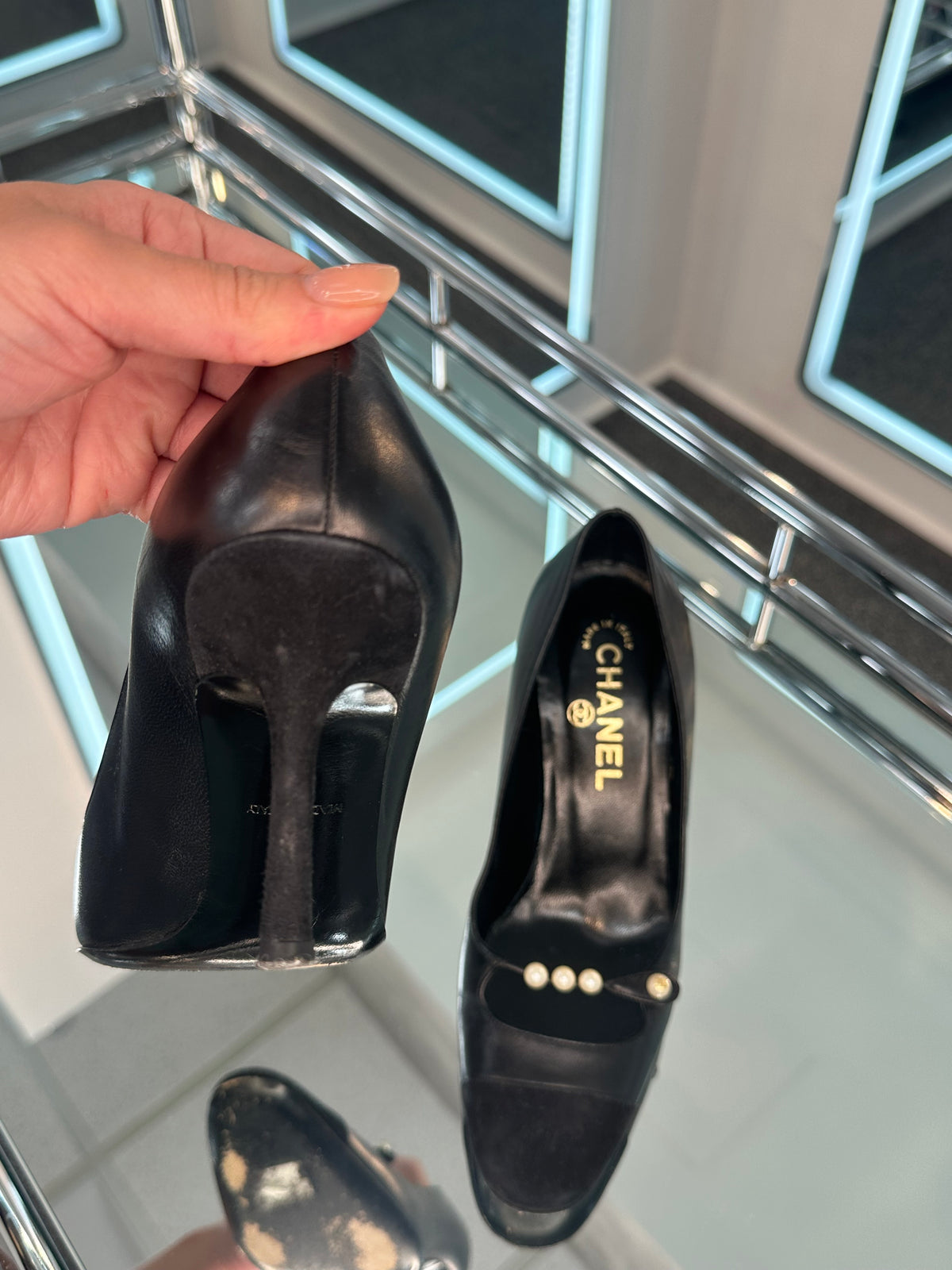 Chanel Pumps
