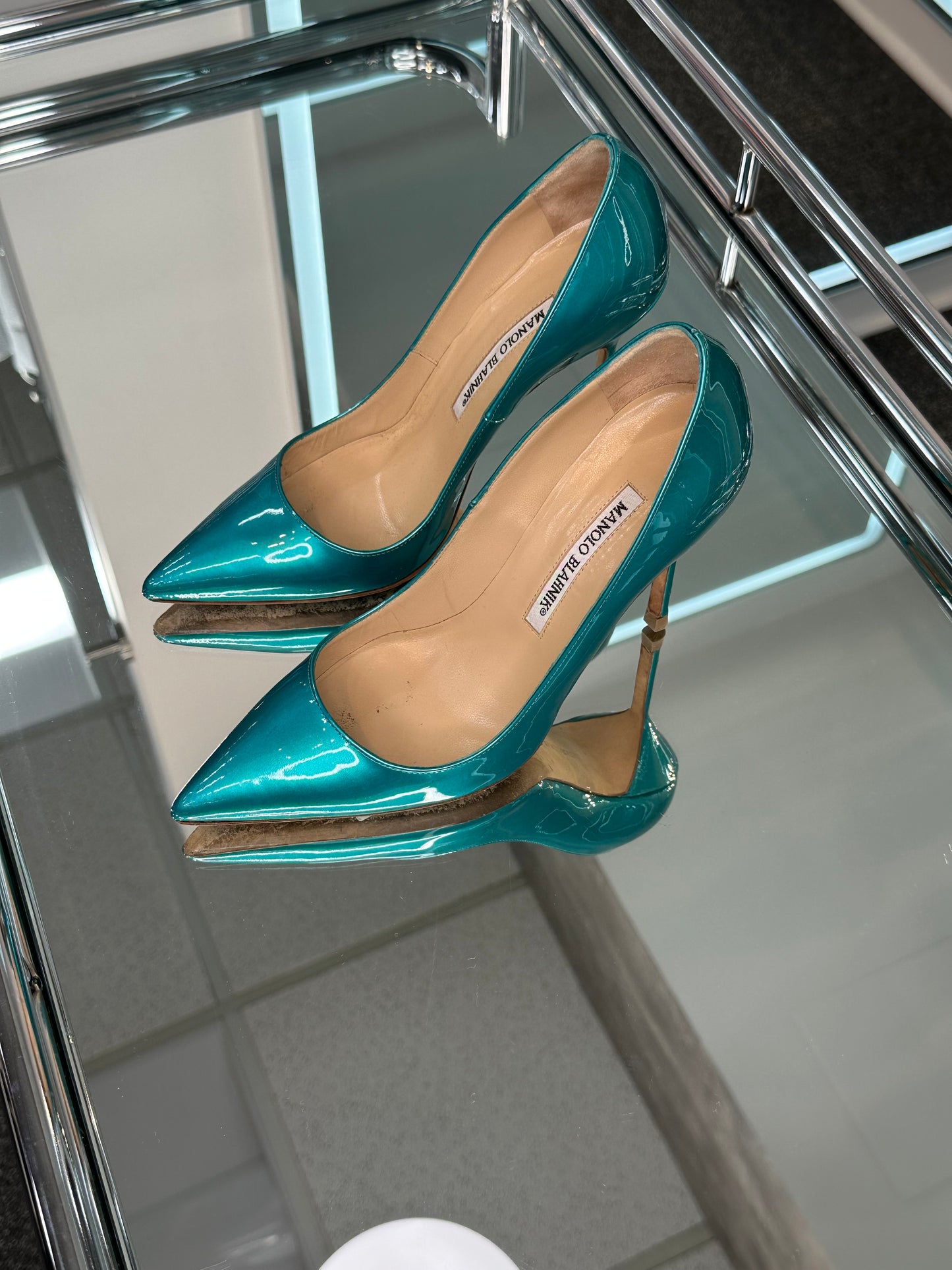 Manolo Blahnik Pump