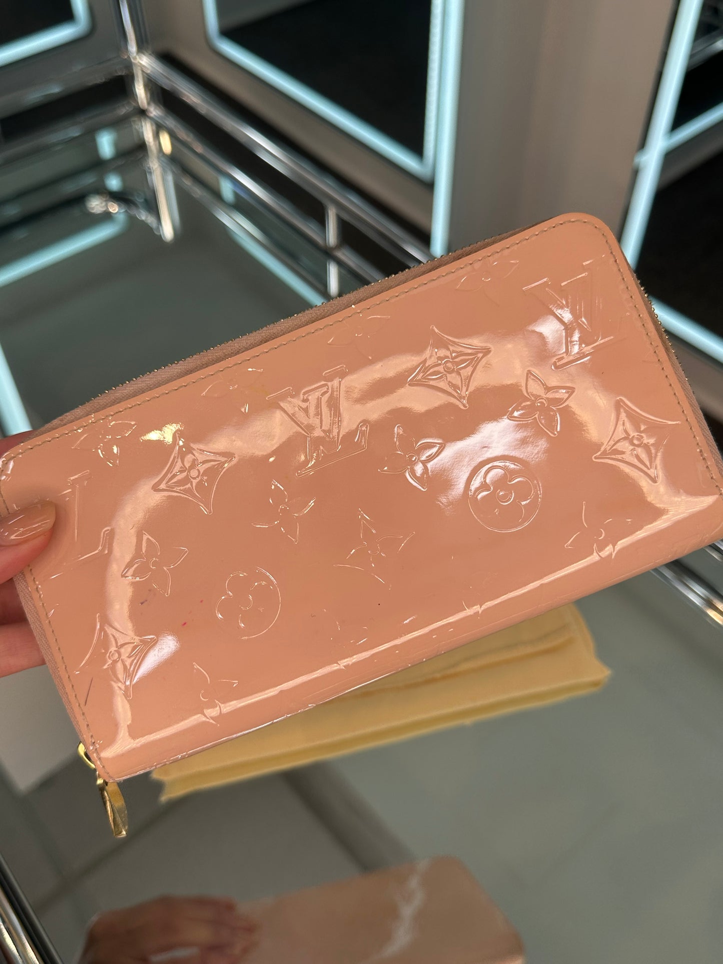 Louis Vuitton Zippy Wallet