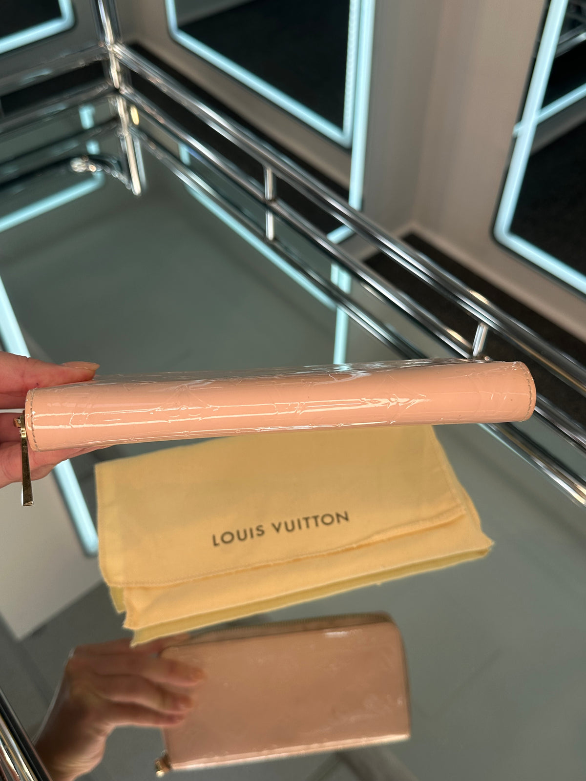 Louis Vuitton Zippy Wallet