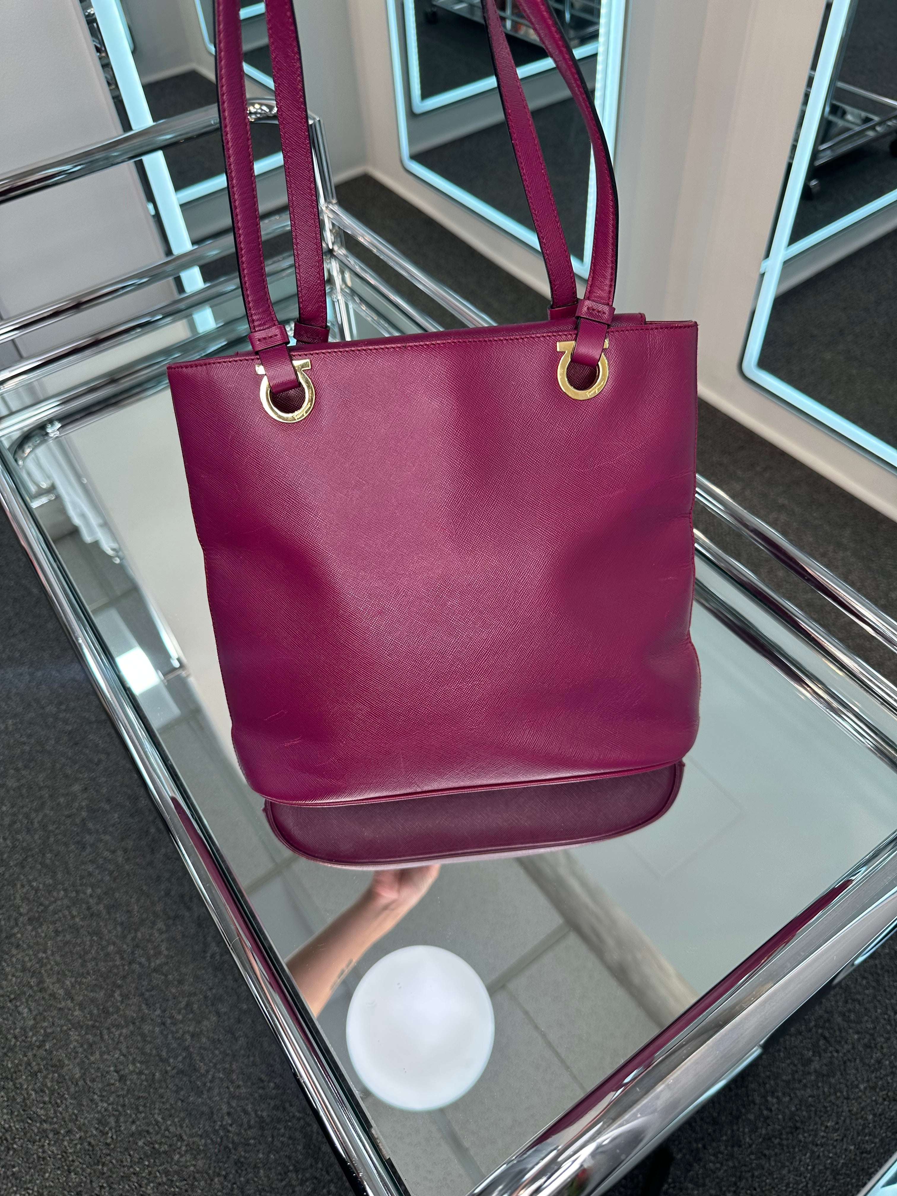 Salvatore Ferragamo Tote – Past & Present Boutique