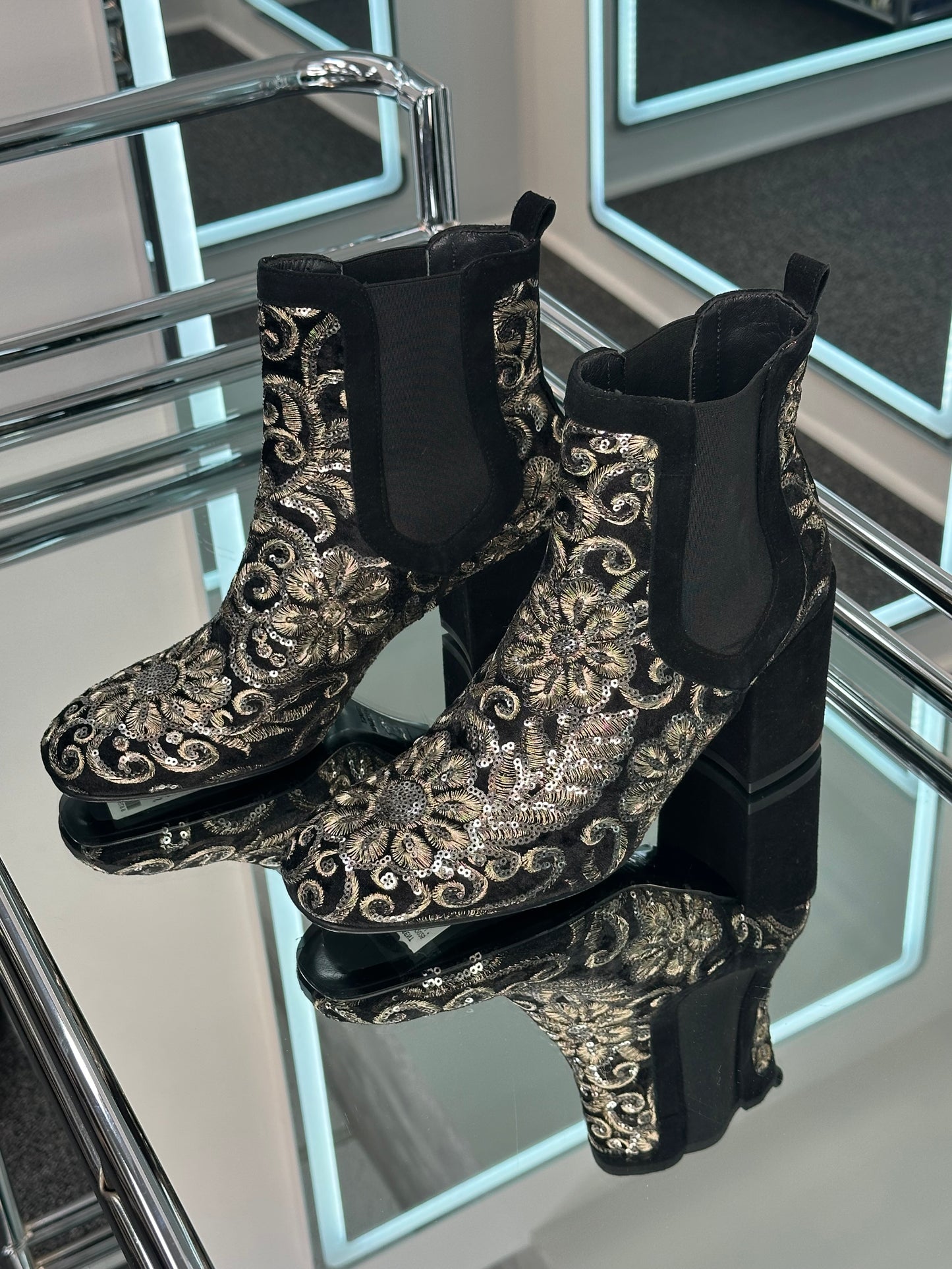 Stuart Weitzman Bootie