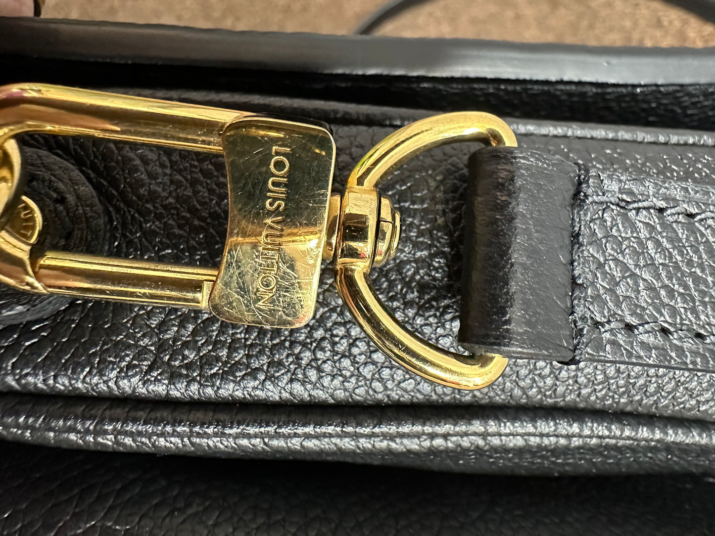 Louis Vuitton Pochette Metis