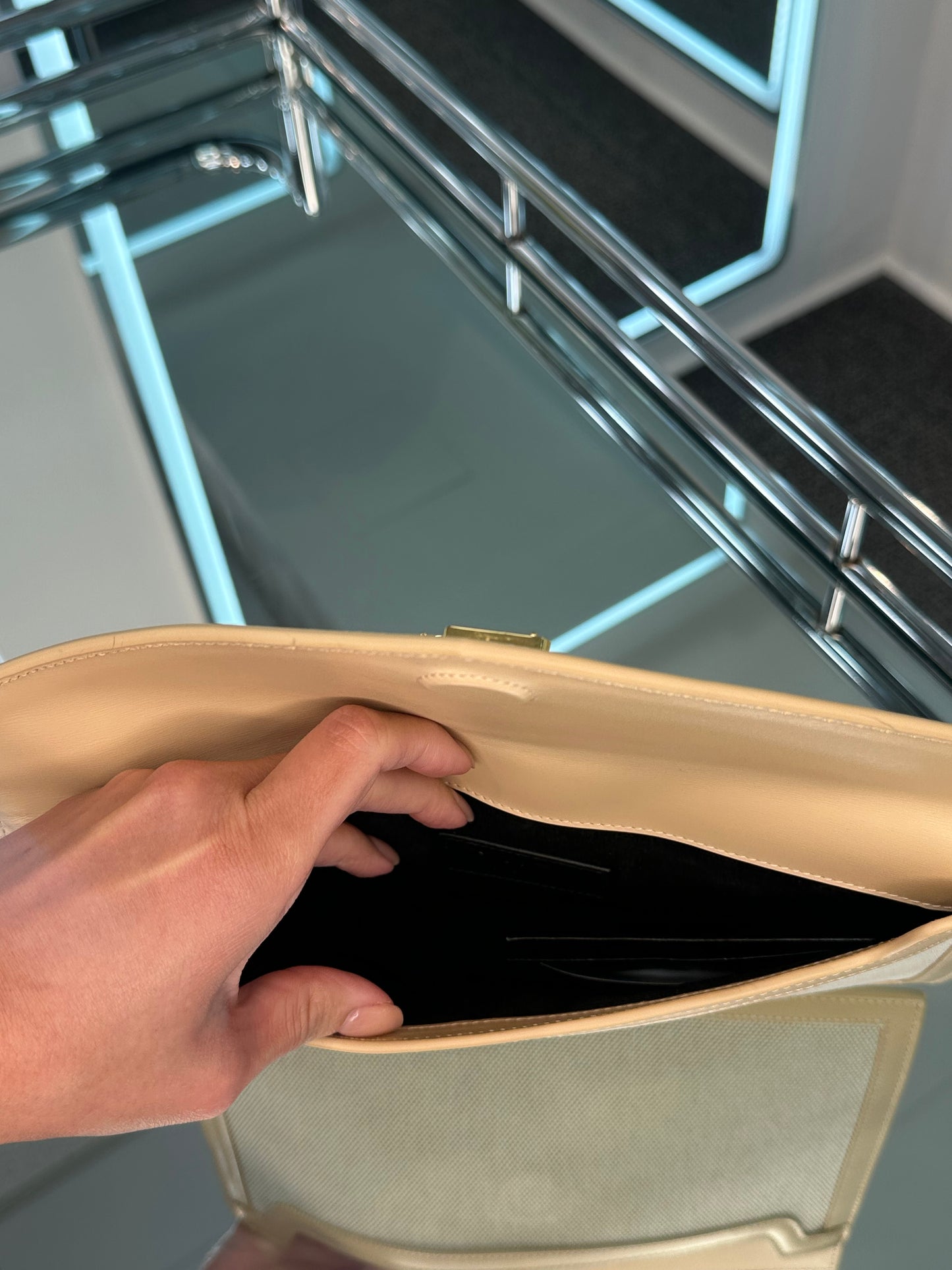 Saint Laurent Pouch