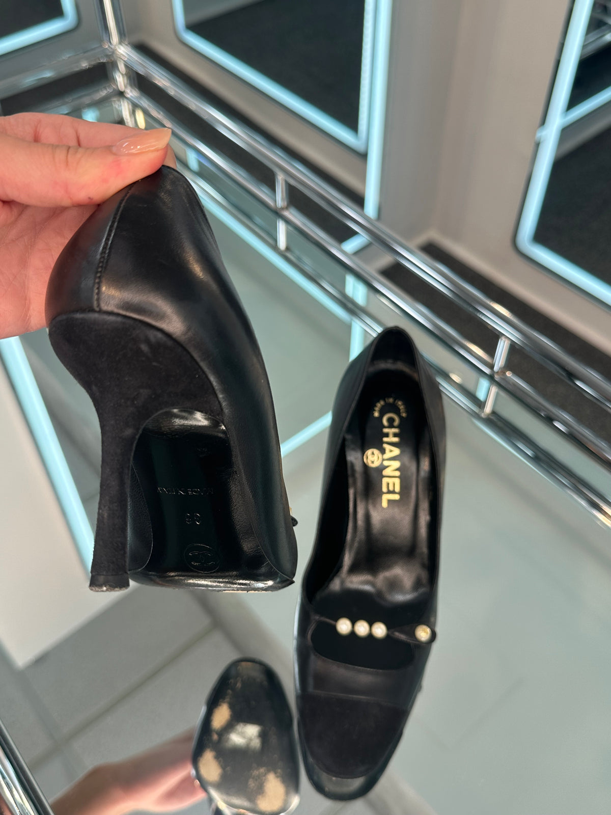 Chanel Pumps