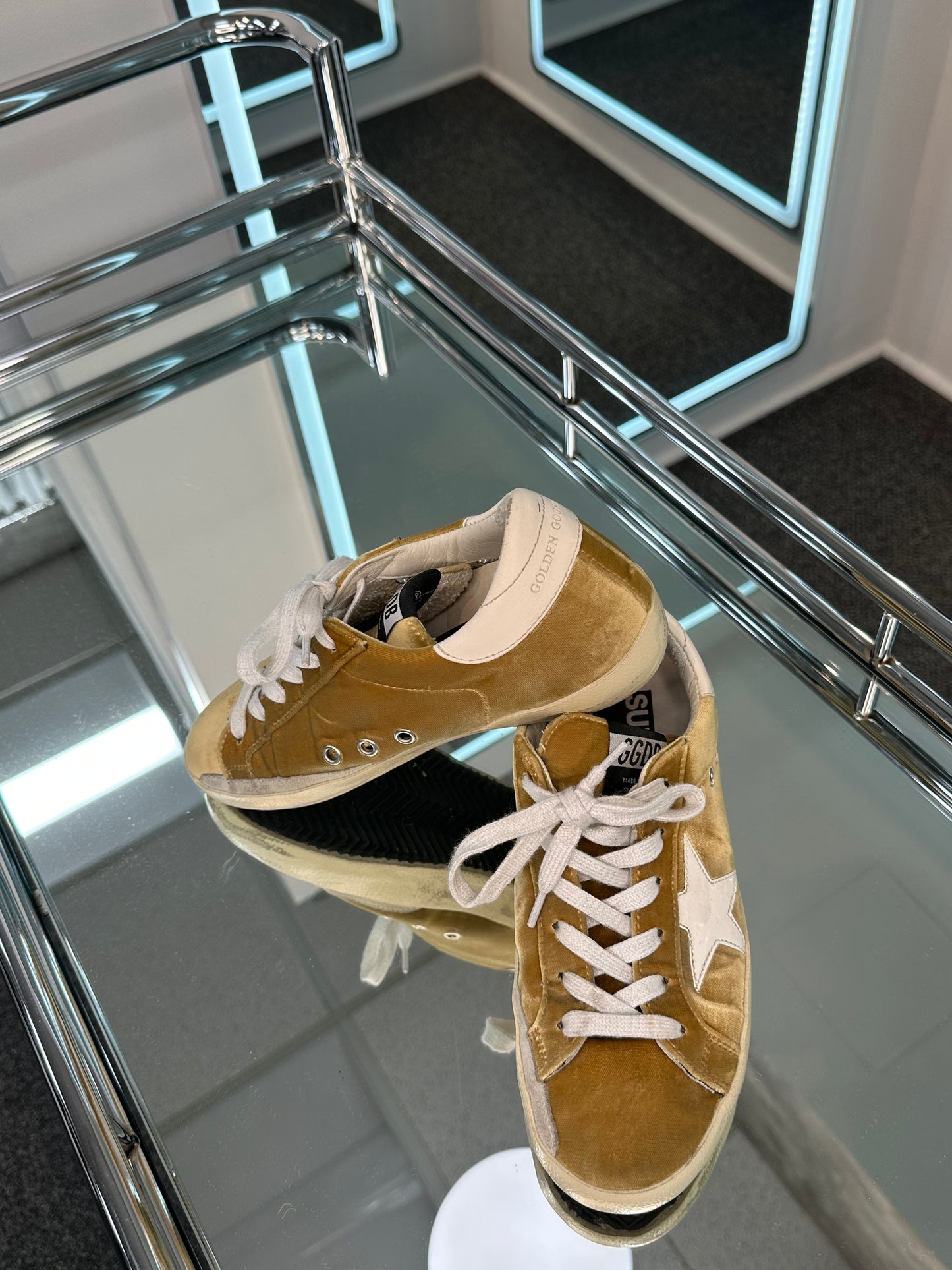 Golden Goose Sneakers