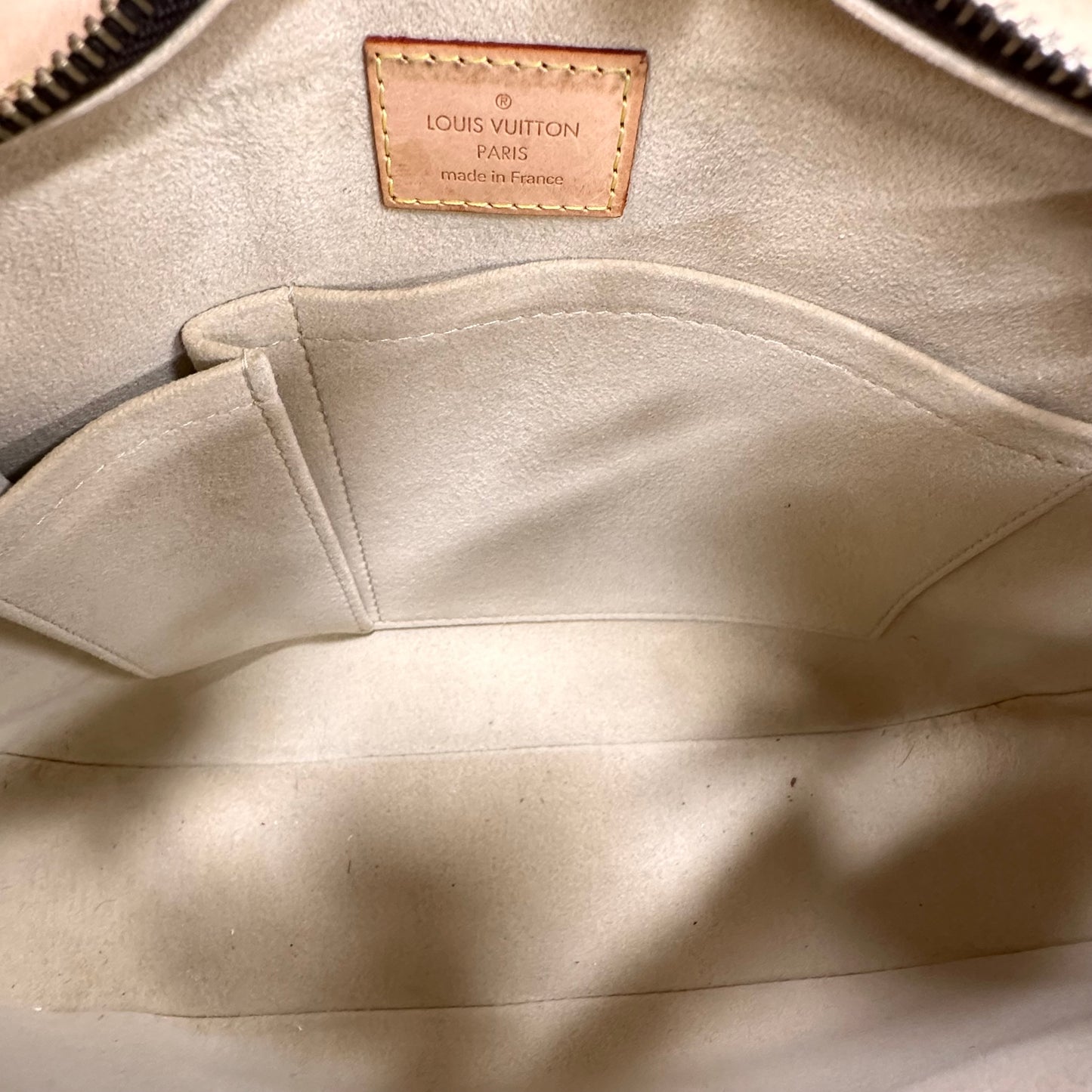LOUIS VUITTON Monogram Hudson GM