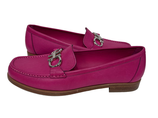 SALVATORE FERRAGAMO Pink Loafers Size 10